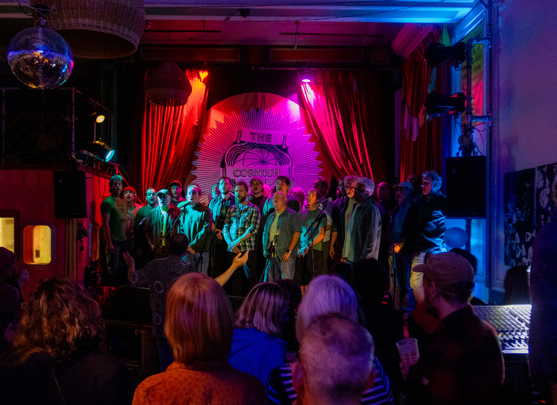 Photo by @imaginink_media - Cornish Bank Autumn 2025